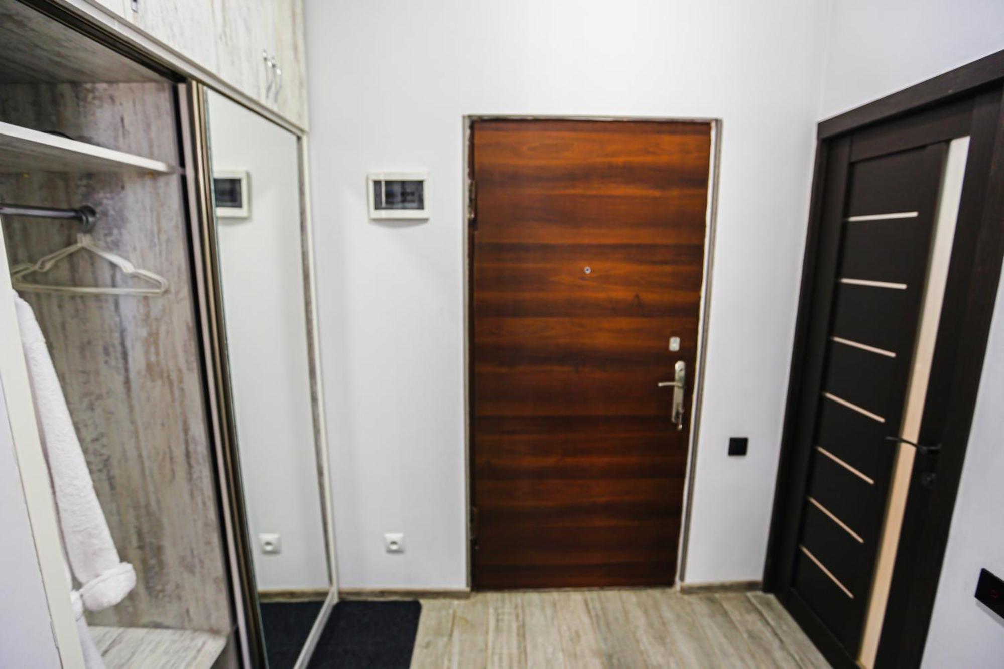 L&L. Daire Erivan Dış mekan fotoğraf