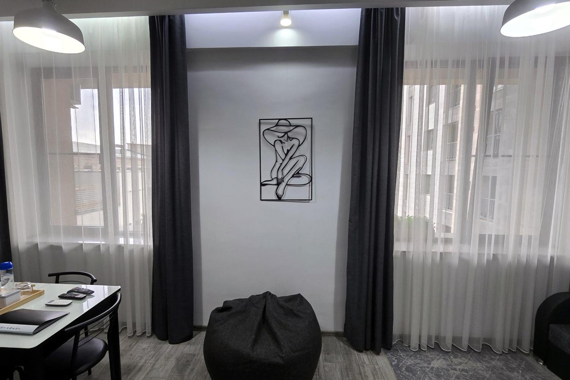 L&L. Daire Erivan Dış mekan fotoğraf